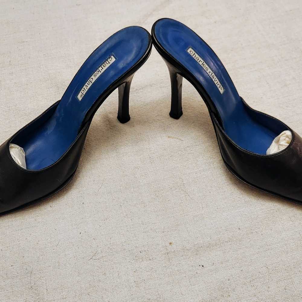 Charles David Black Leather Mules - Picture 4 of 6